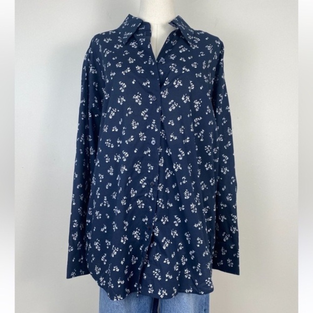 Aritzia Babaton Navy &White Ditzy Floral Button Down Size Small